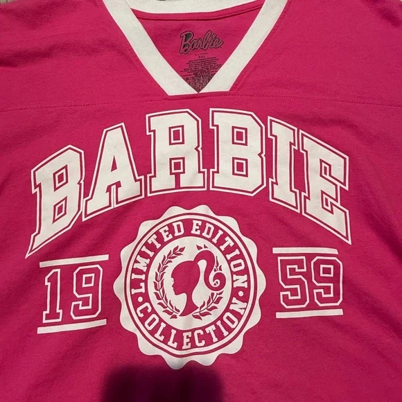 Barbie Pink and White Limited Edition - Picture 2 of 3